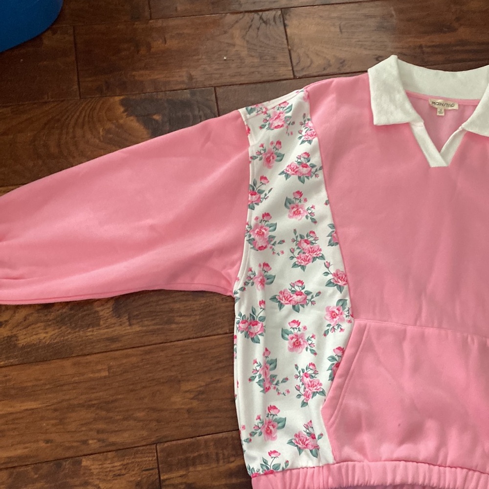 Main Strip Fleece Lined Sweat Shirt. Small NWOT - Picture 4 of 7
